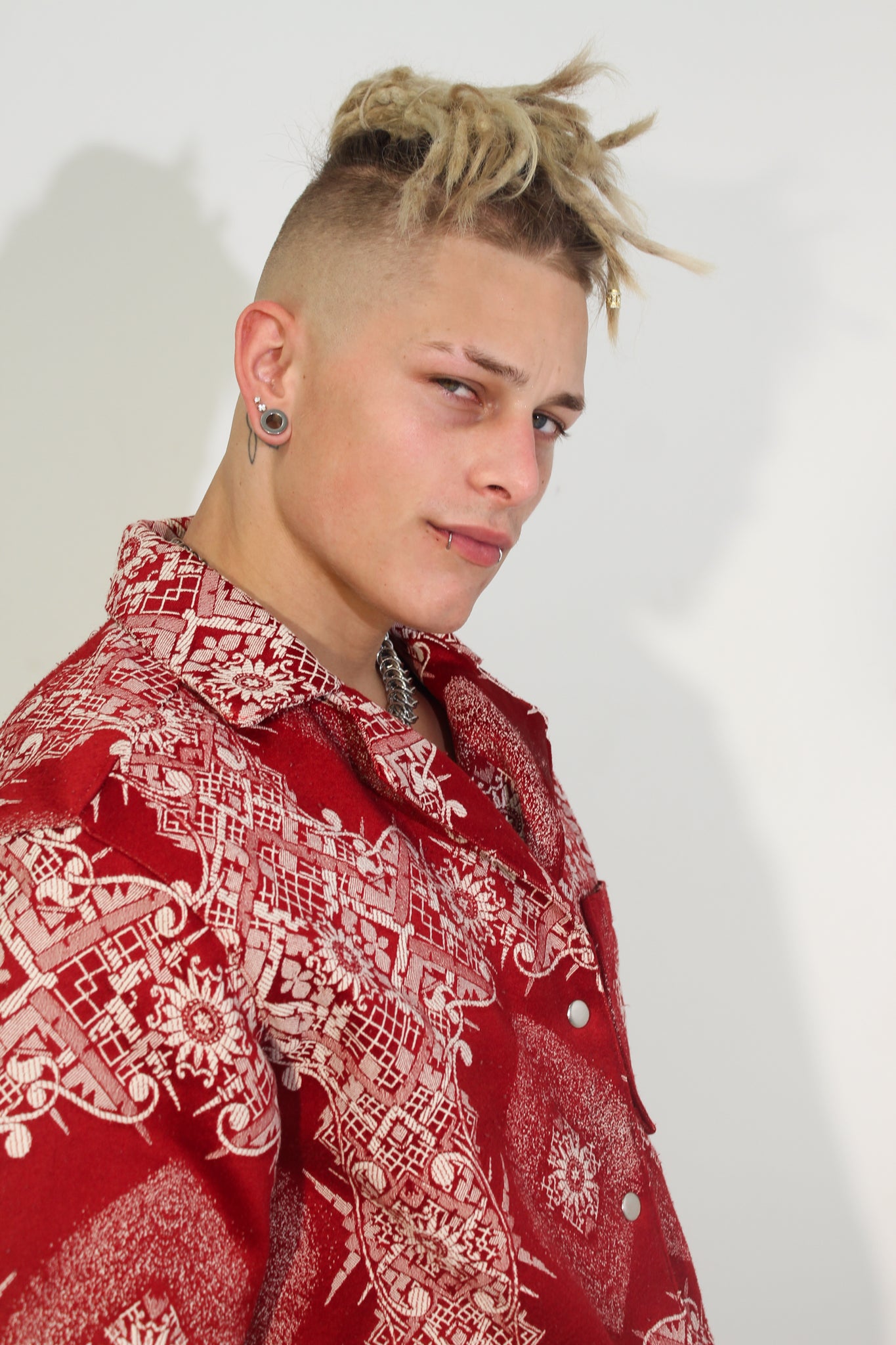 RED TAPESTRY BUTTON UP